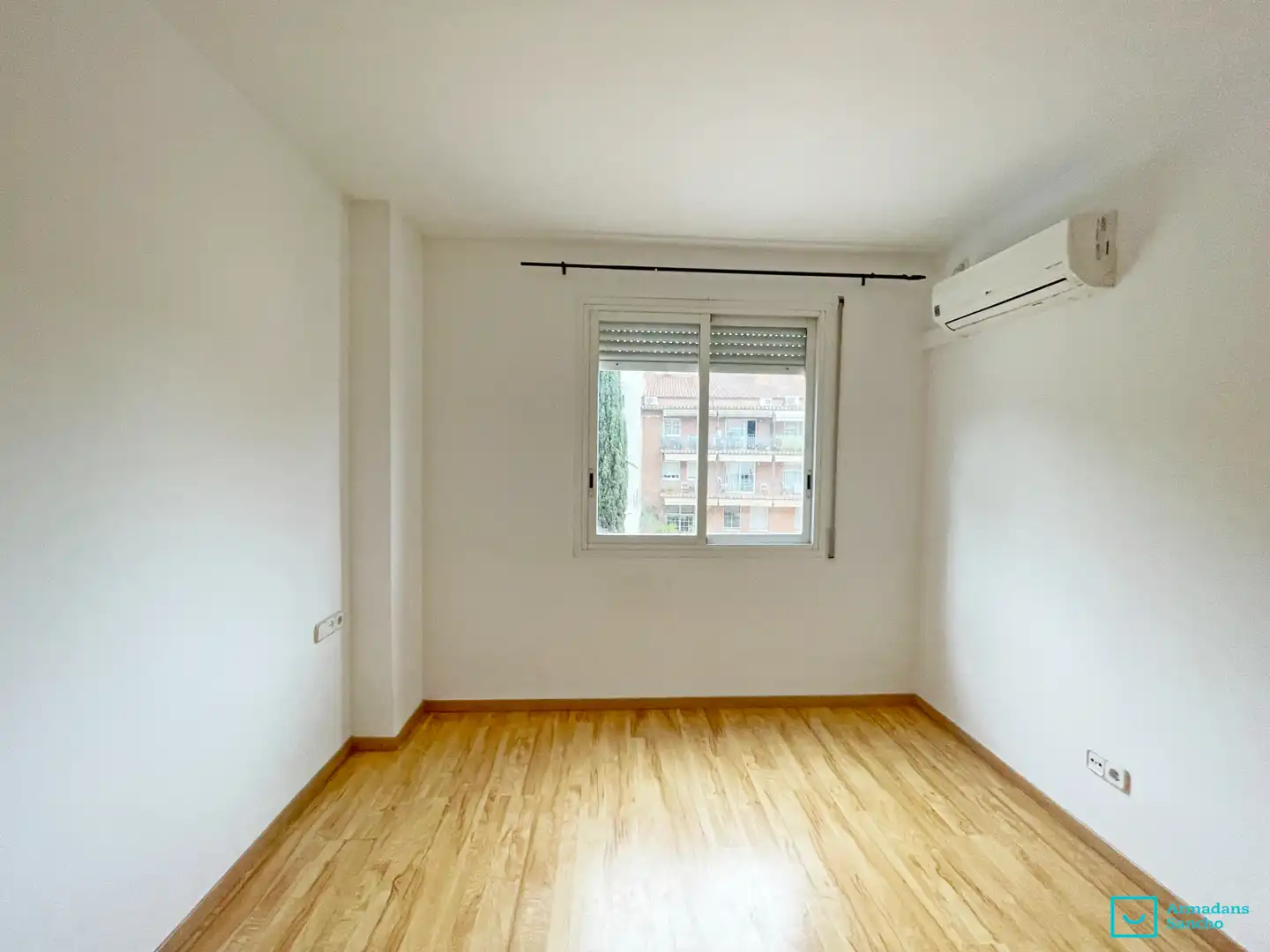 Bedroom of Study for rent in Barcelona  with Air Conditioner and Terrace