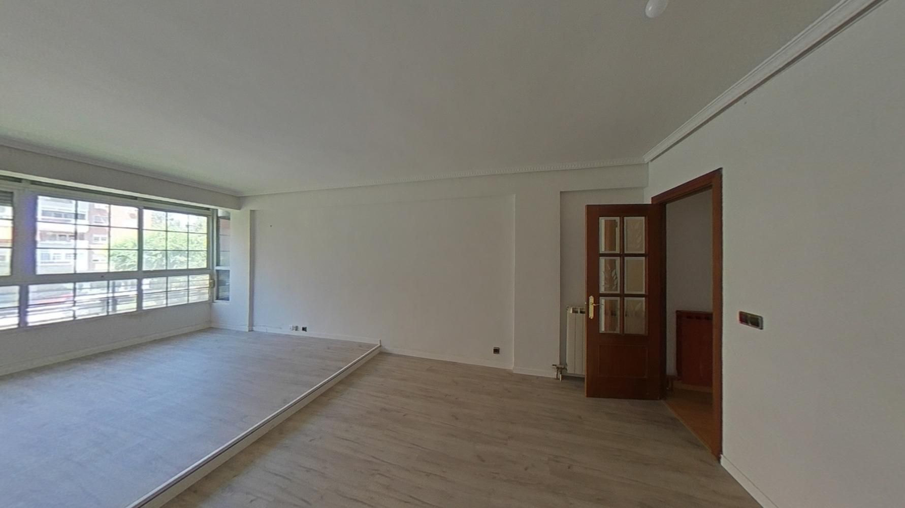 Living room of Flat for sale in  Madrid Capital  with Heating and Swimming Pool