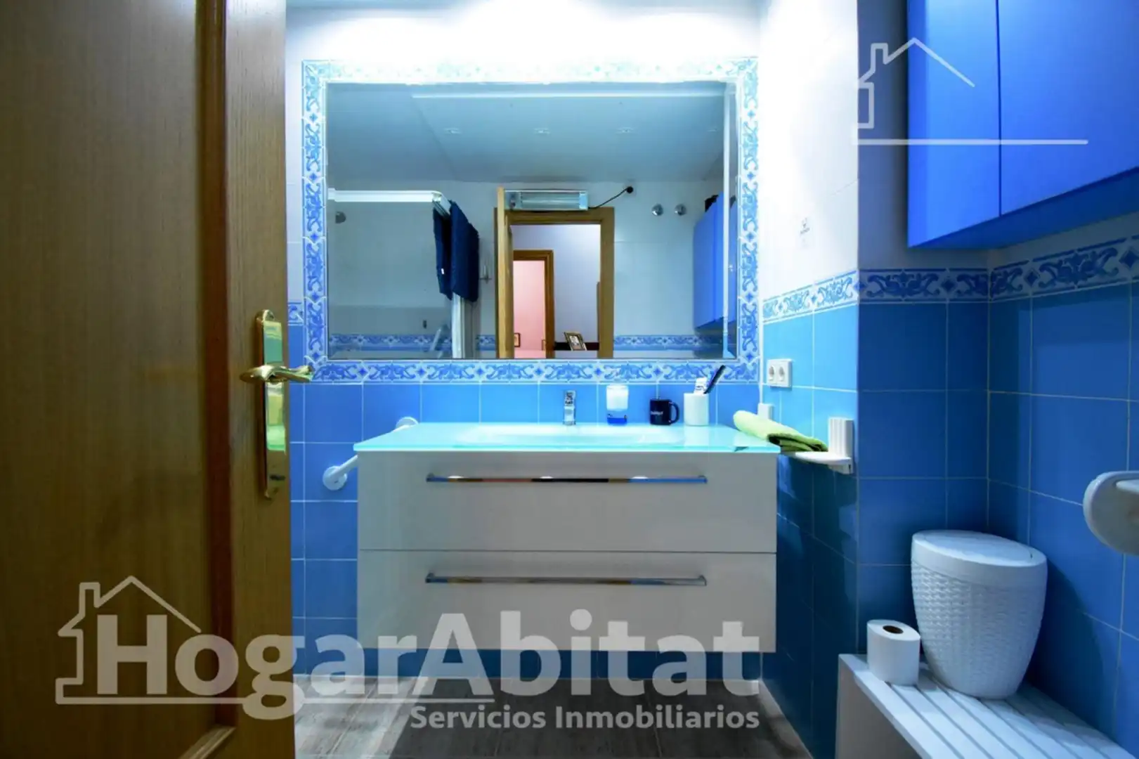 Bathroom of Flat for sale in Dénia  with Air Conditioner, Heating and Terrace