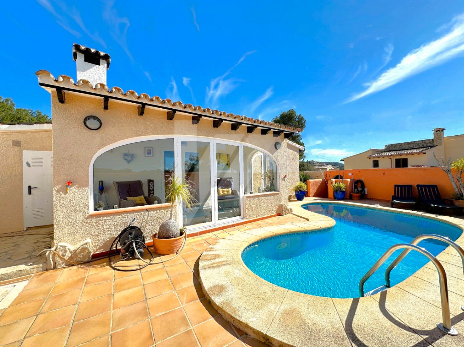 Vista exterior de Casa o chalet en venta en Moraira con Aire acondicionado, Calefacción y Jardín privado