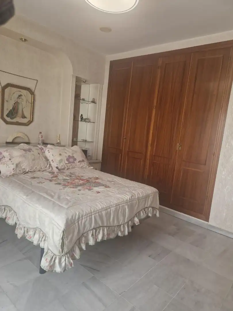 Dormitori de Casa adosada en venda en Jerez de la Frontera amb Aire condicionat, Calefacció i Terrassa