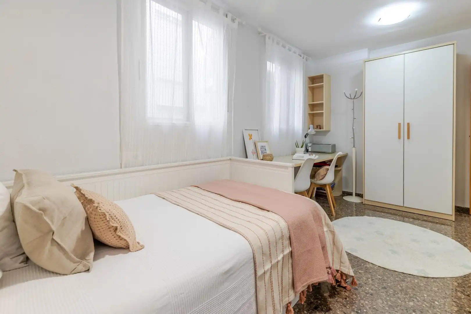 Habitación de Piso en venta en Paterna con Aire acondicionado, Calefacción y Balcón
