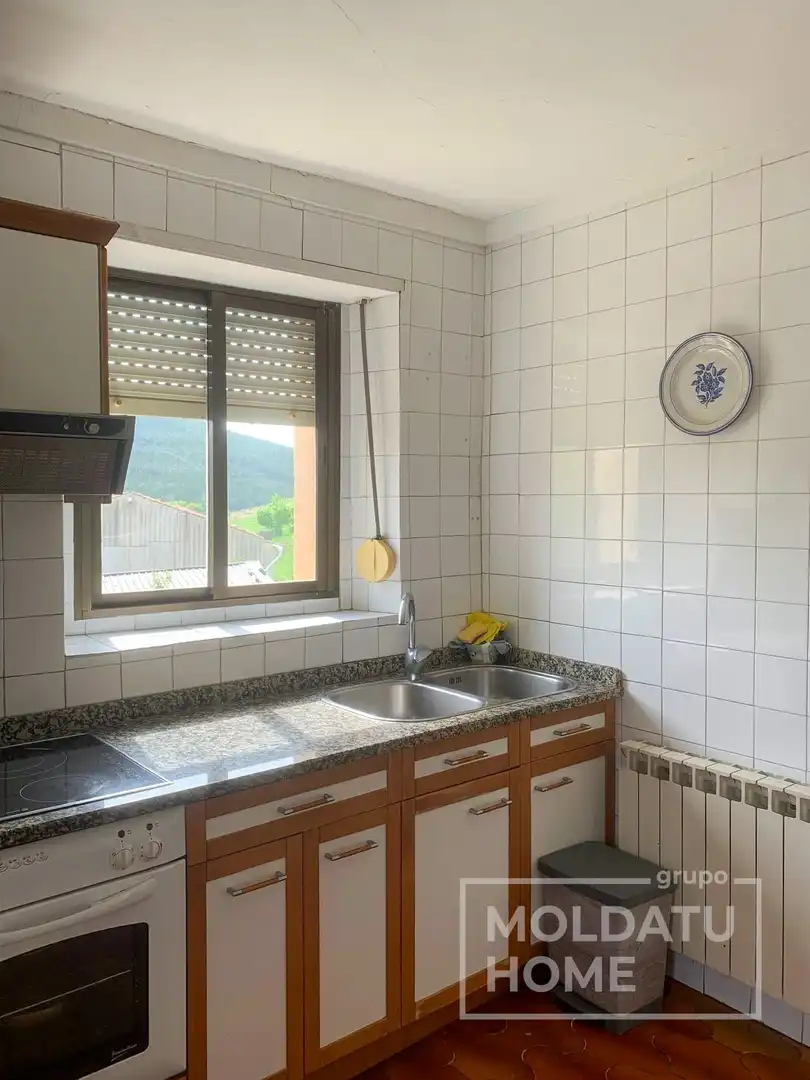 Cuina de Casa o xalet en venda en Desojo amb Calefacció i Traster