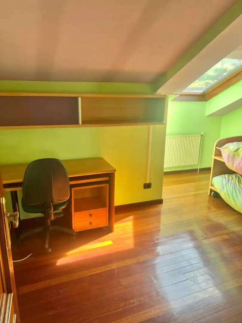 Schlafzimmer von Maisonette zum Verkauf in Lugo mit Heizung, Möbliert und Ofen