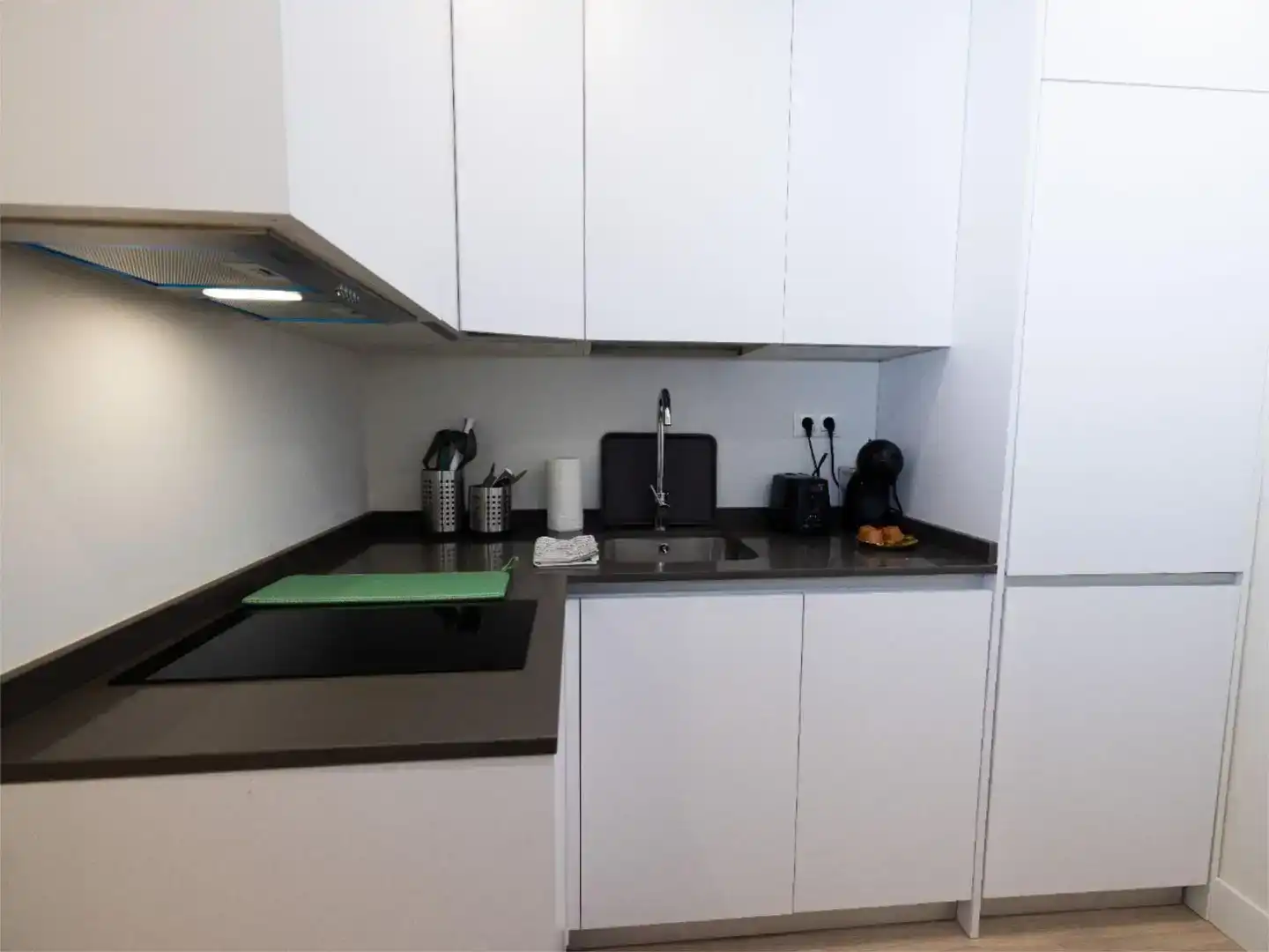 Cocina de Apartamento de alquiler en Madrid con Aire acondicionado y Amueblado
