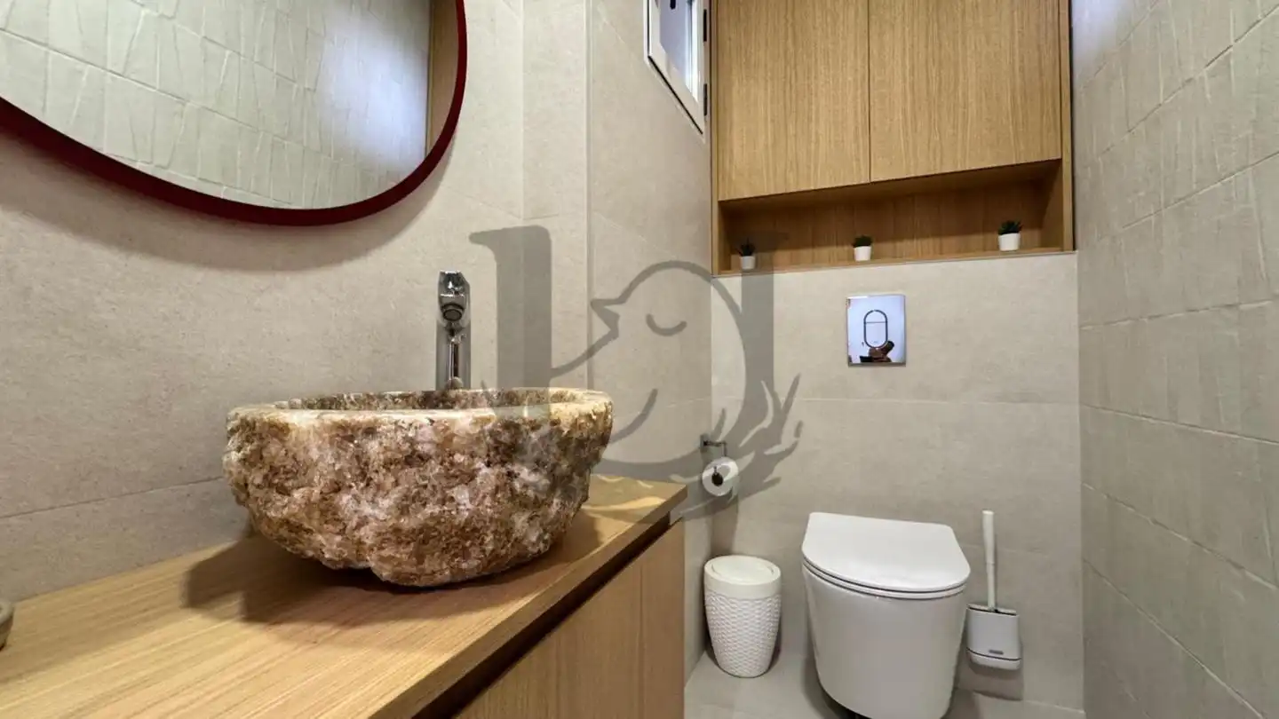 Bathroom of Attic for sale in Silla  with Air Conditioner, Heating and Terrace