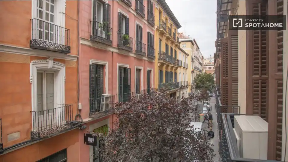 Habitación en Universidad - Malasaña