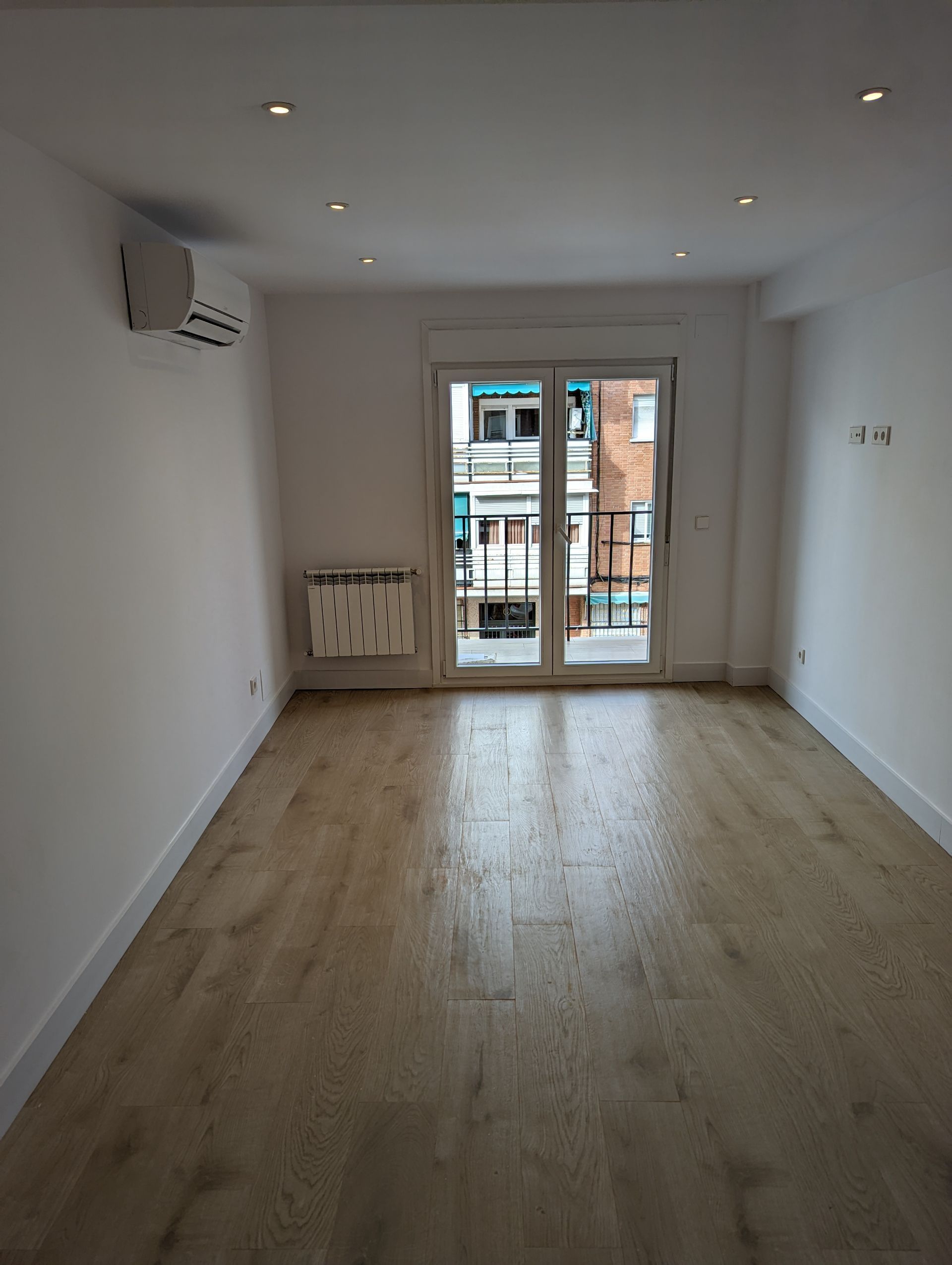 Flat for sale in empecinado, Villafontana - Estoril I