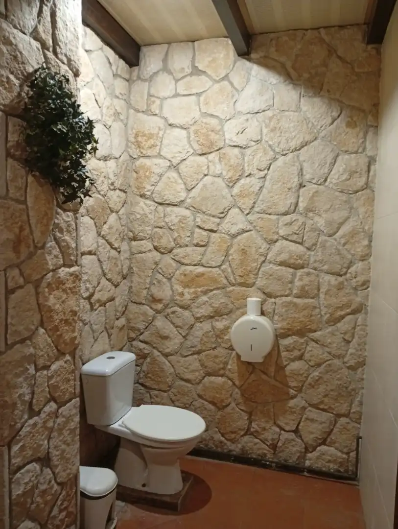 Baño de Local en venta en Gijón  con Amueblado