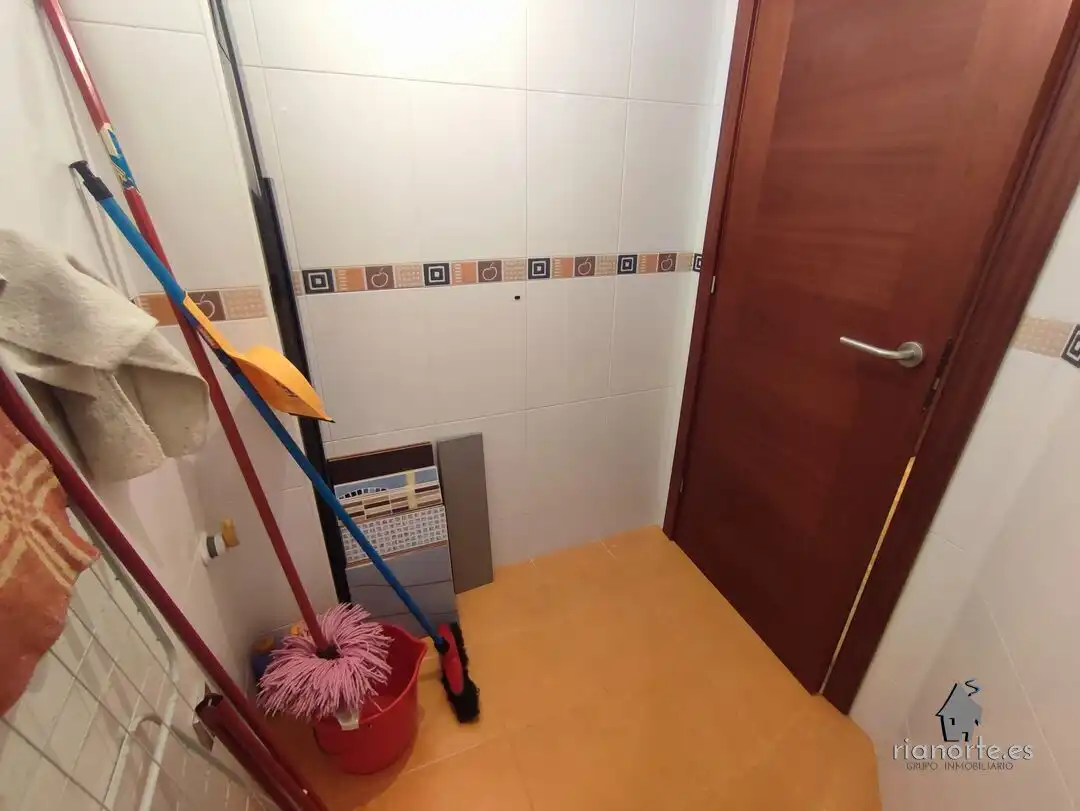Bathroom of Flat for sale in Langreo  with Heating, Terrace and Storage room
