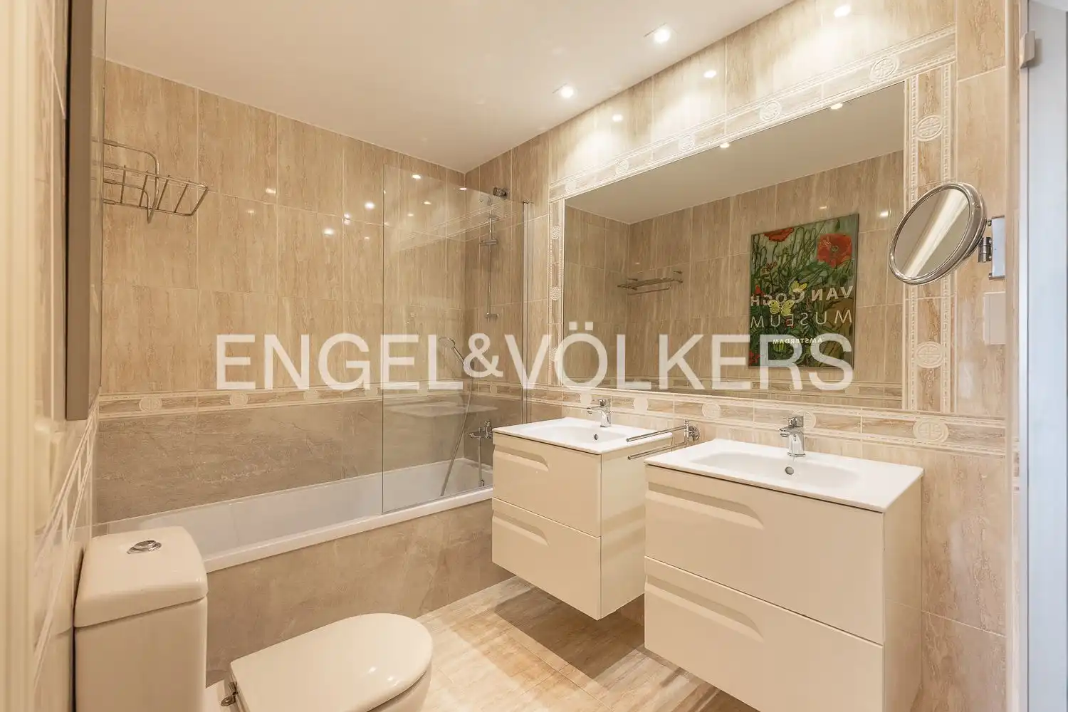Badezimmer von Wohnung zur Miete in Campanar