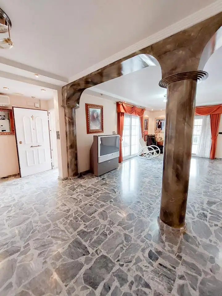 Casa o chalet en venta en Elche / Elx con Aire acondicionado y Jardín privado