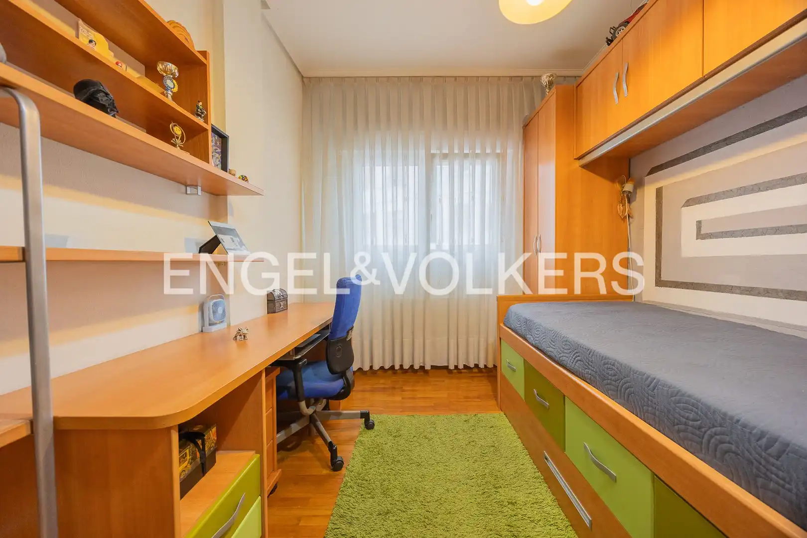 Habitación de Piso en venta en Bilbao  con Calefacción y Terraza