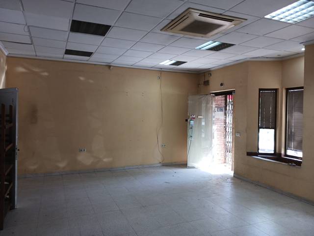 Local comercial en Alquiler en Calle Palma en El Torreón - Los Ángeles - El Pilar