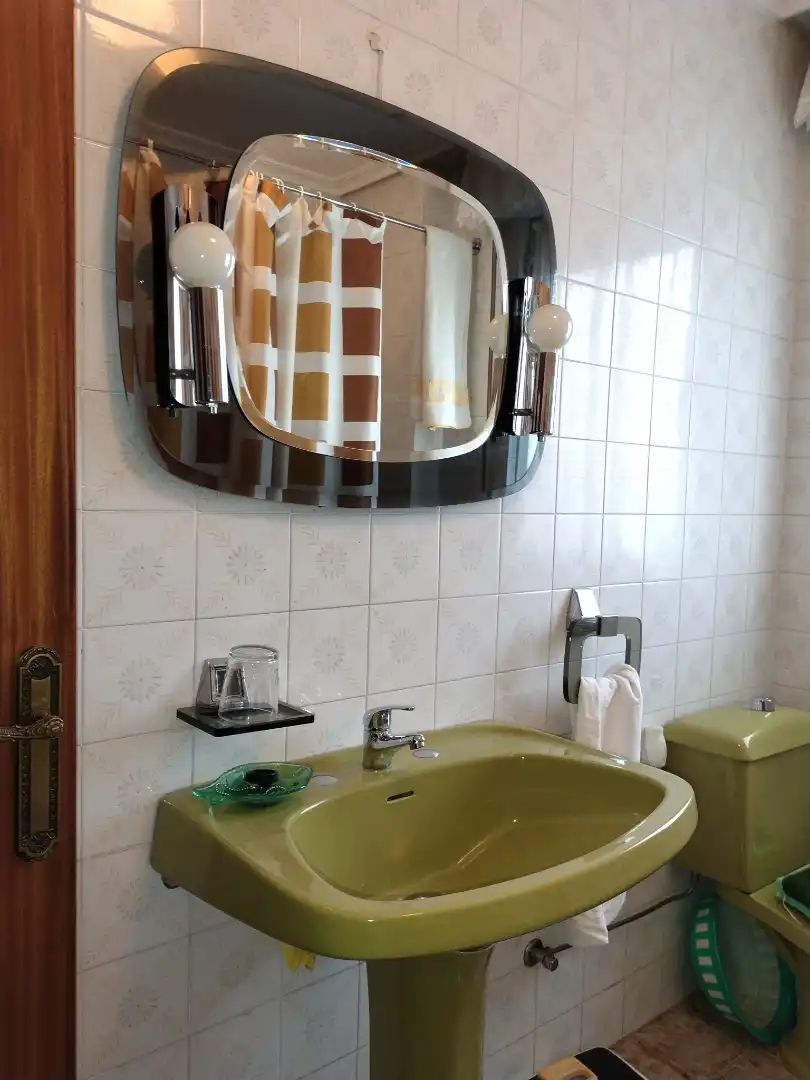 Bathroom of Flat for rent in Bembibre  with Heating, Parquet flooring and Storage room