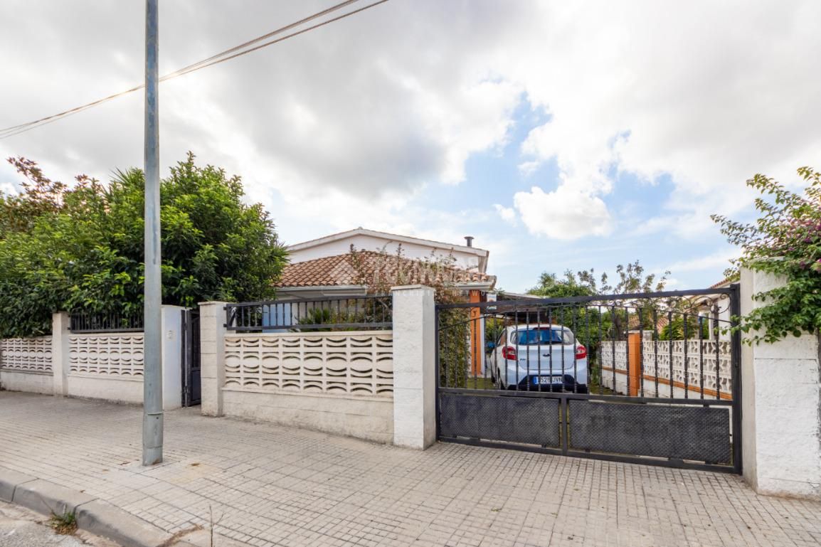 Vista exterior de Casa o xalet en venda en  Tarragona Capital amb Aire condicionat, Calefacció i Jardí privat