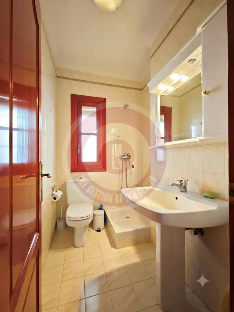 Bany de Casa o xalet en venda en Vélez-Málaga amb Jardí privat i Terrassa