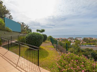 Detached house with balcony for sale in Avenida San Antón