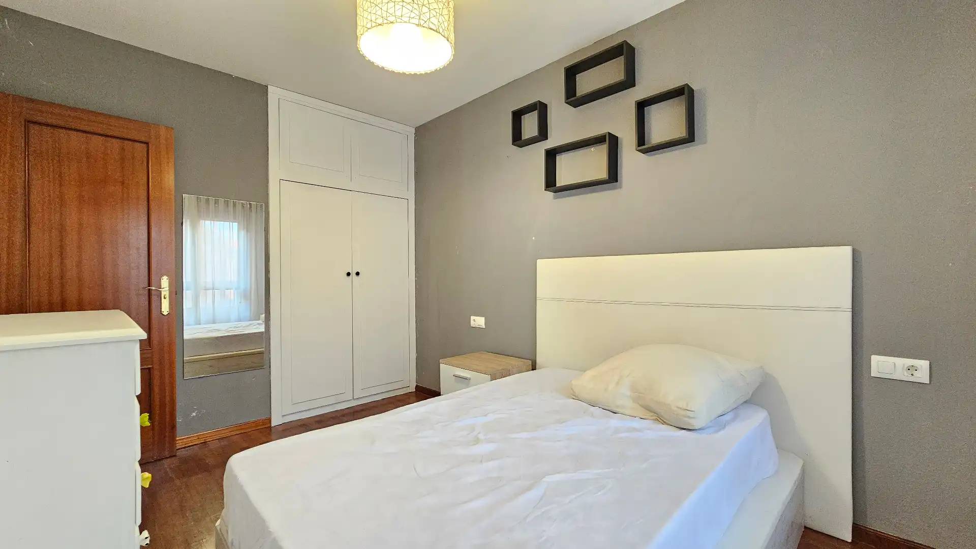 Habitación de Casa adosada en venta en Alegría-Dulantzi con Calefacción, Parquet y Terraza