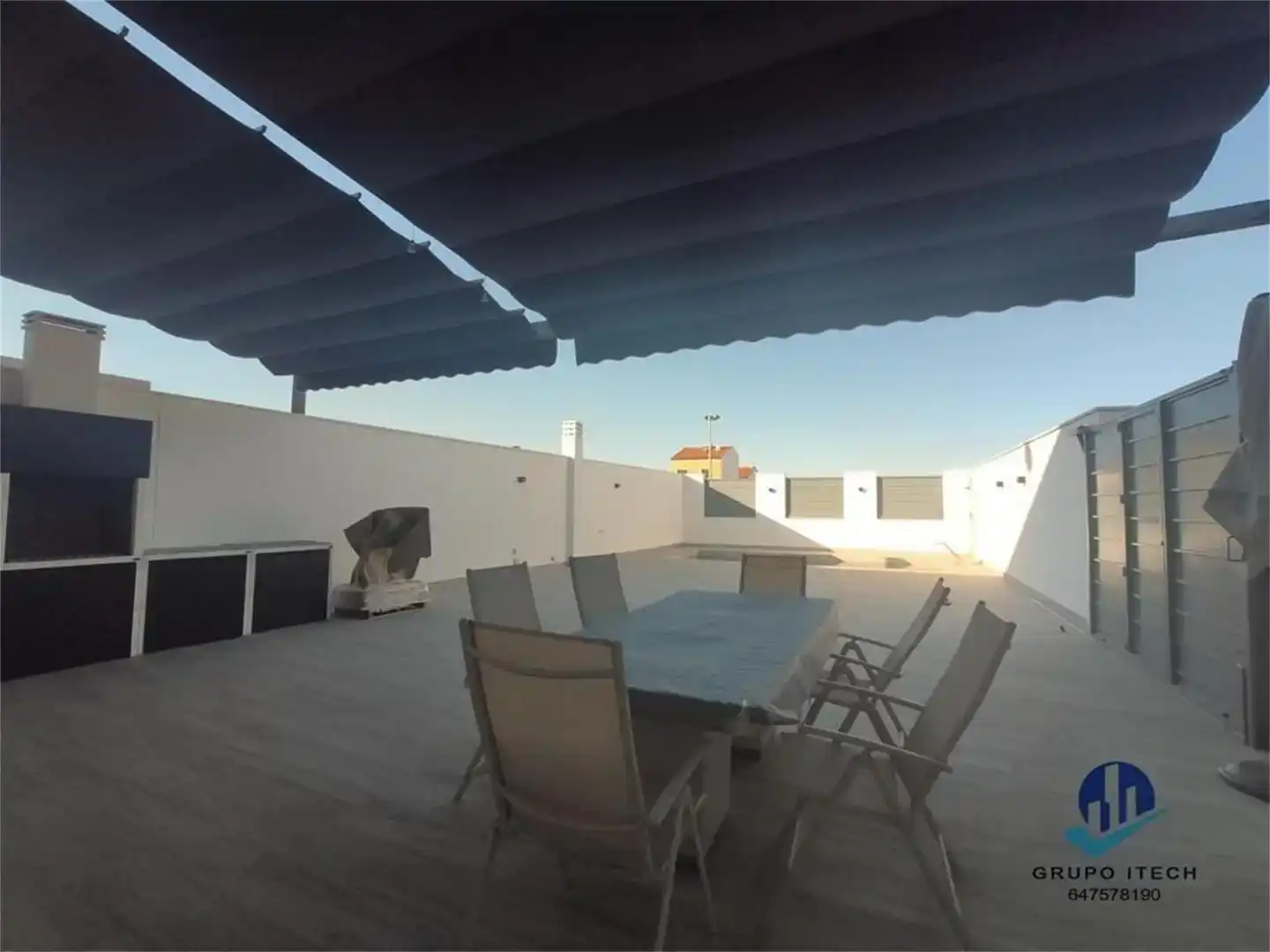 Terrassa de Dúplex en venda en Villanueva de la Serena amb Aire condicionat, Piscina i Balcó
