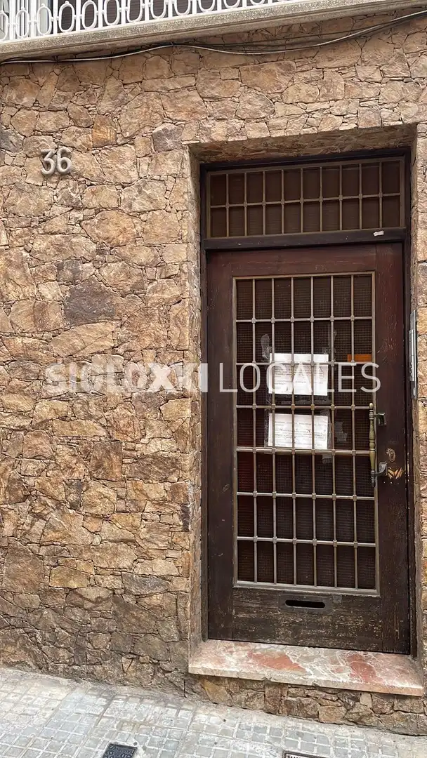 Exterior view of Commercial properties for sale in Barcelona
