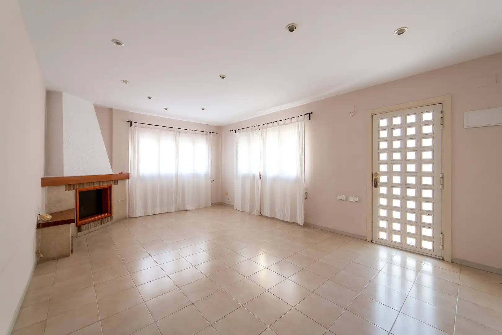 Sala d'estar de Casa adosada de lloguer en Godella amb Aire condicionat, Calefacció i Terrassa