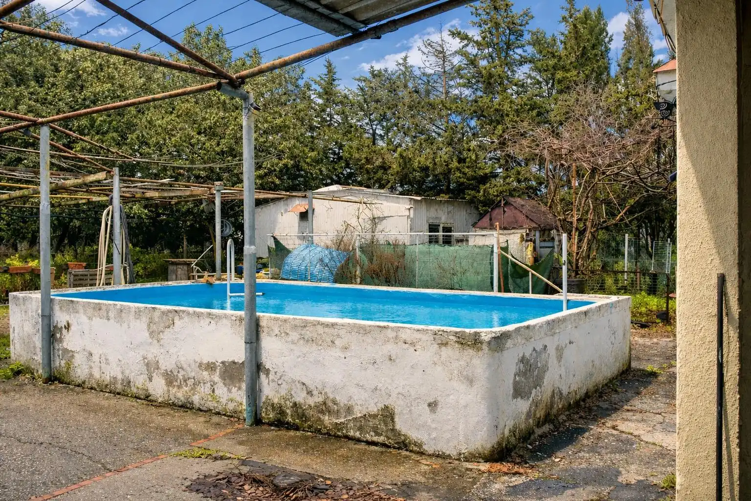 Swimming pool of Country homes for sale in Chiclana de la Frontera