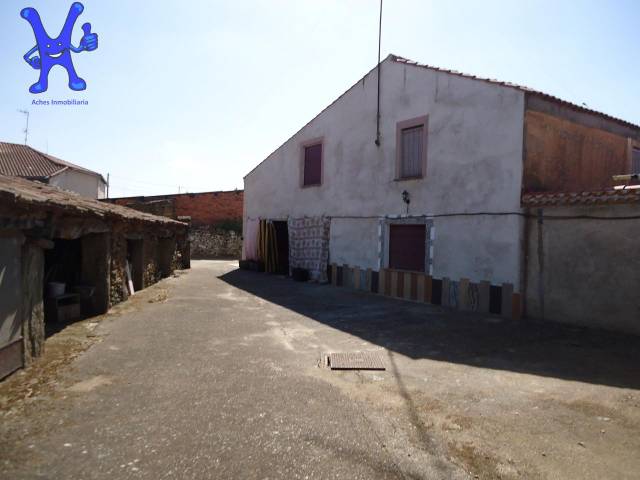 Casa-chalet en Venta en Larga en Villarmayor