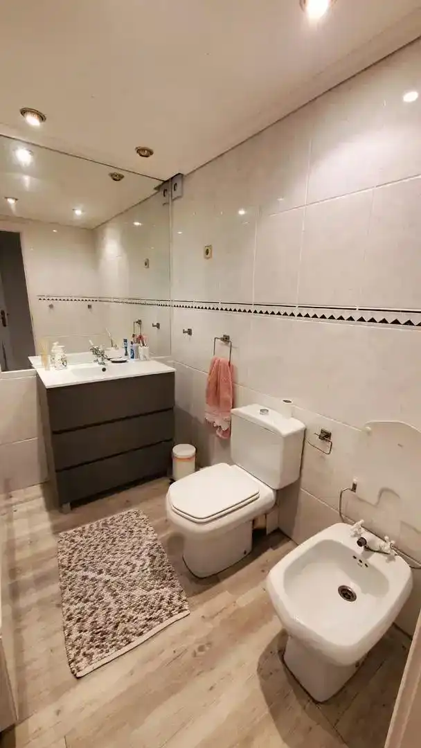 Bathroom of Flat for rent in Leganés  with Air Conditioner, Parquet flooring and Furnished
