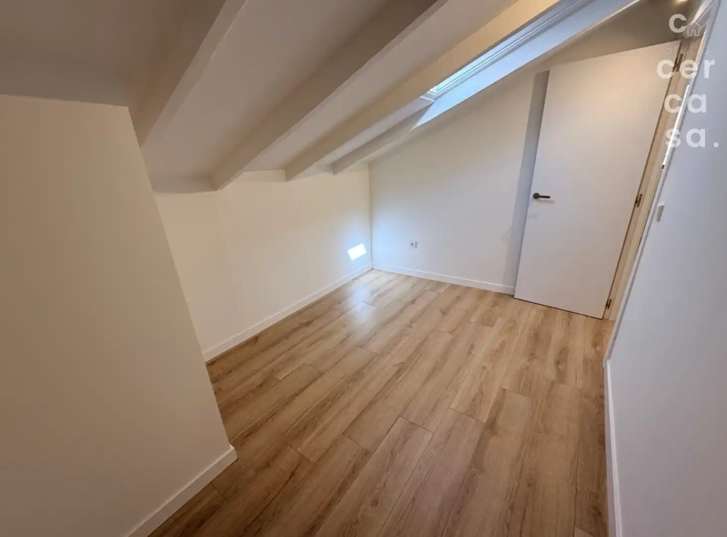 Houses for sale in Valencia  with Air Conditioner and Terrace