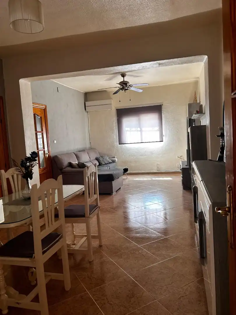 Sala d'estar de Casa adosada en venda en Maracena amb Aire condicionat, Calefacció i Terrassa