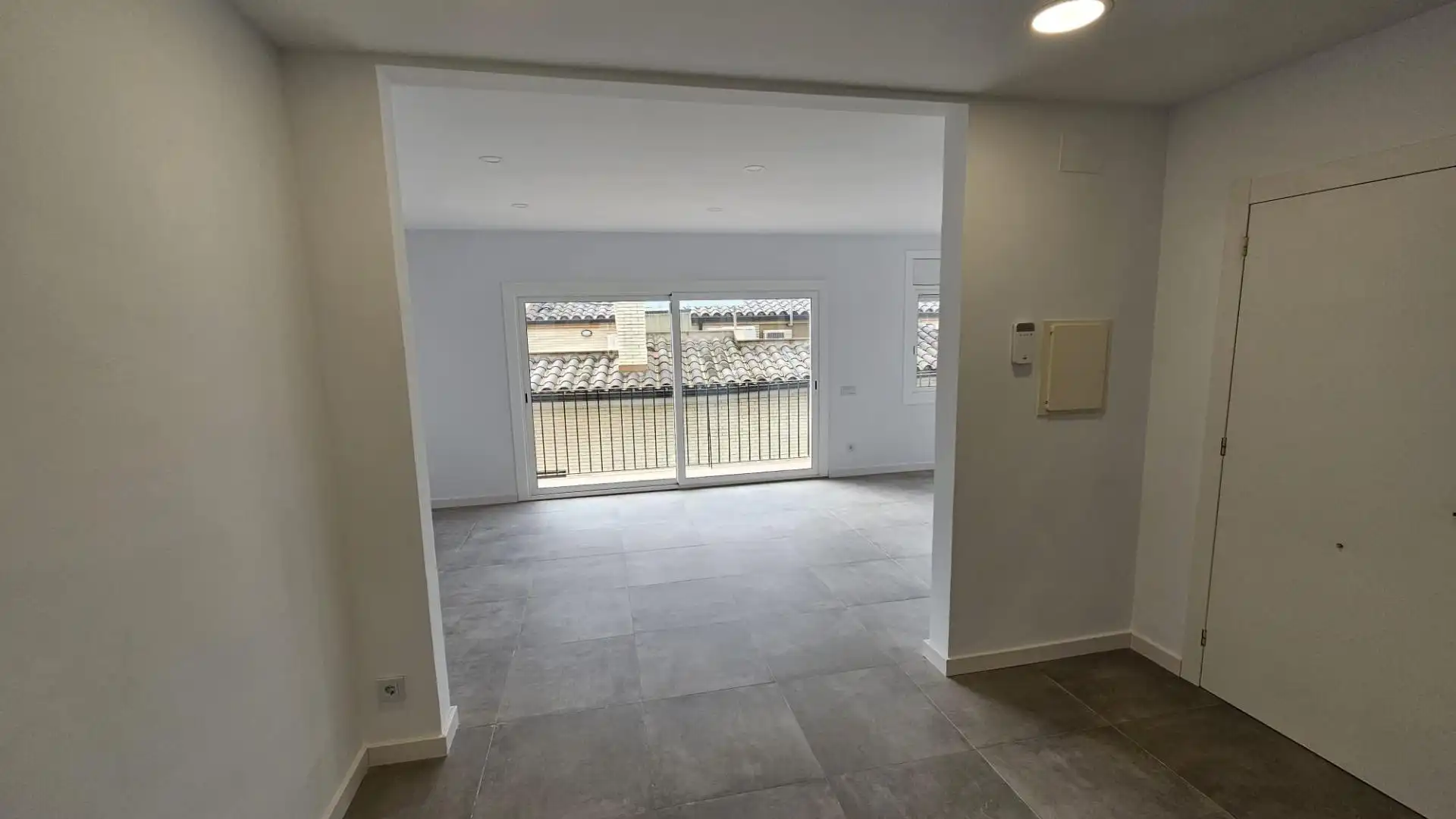 Living room of Attic for sale in Calella  with Parquet flooring, Terrace and Balcony