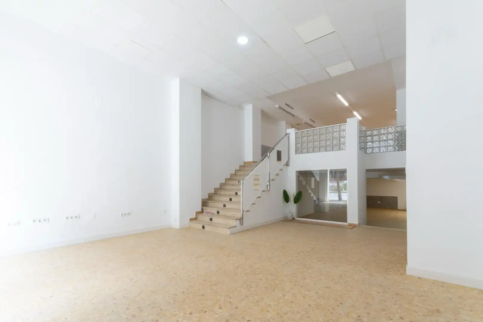 Business premises for sale in Avenida MARQUES DE CAMPO 9, imagen 18