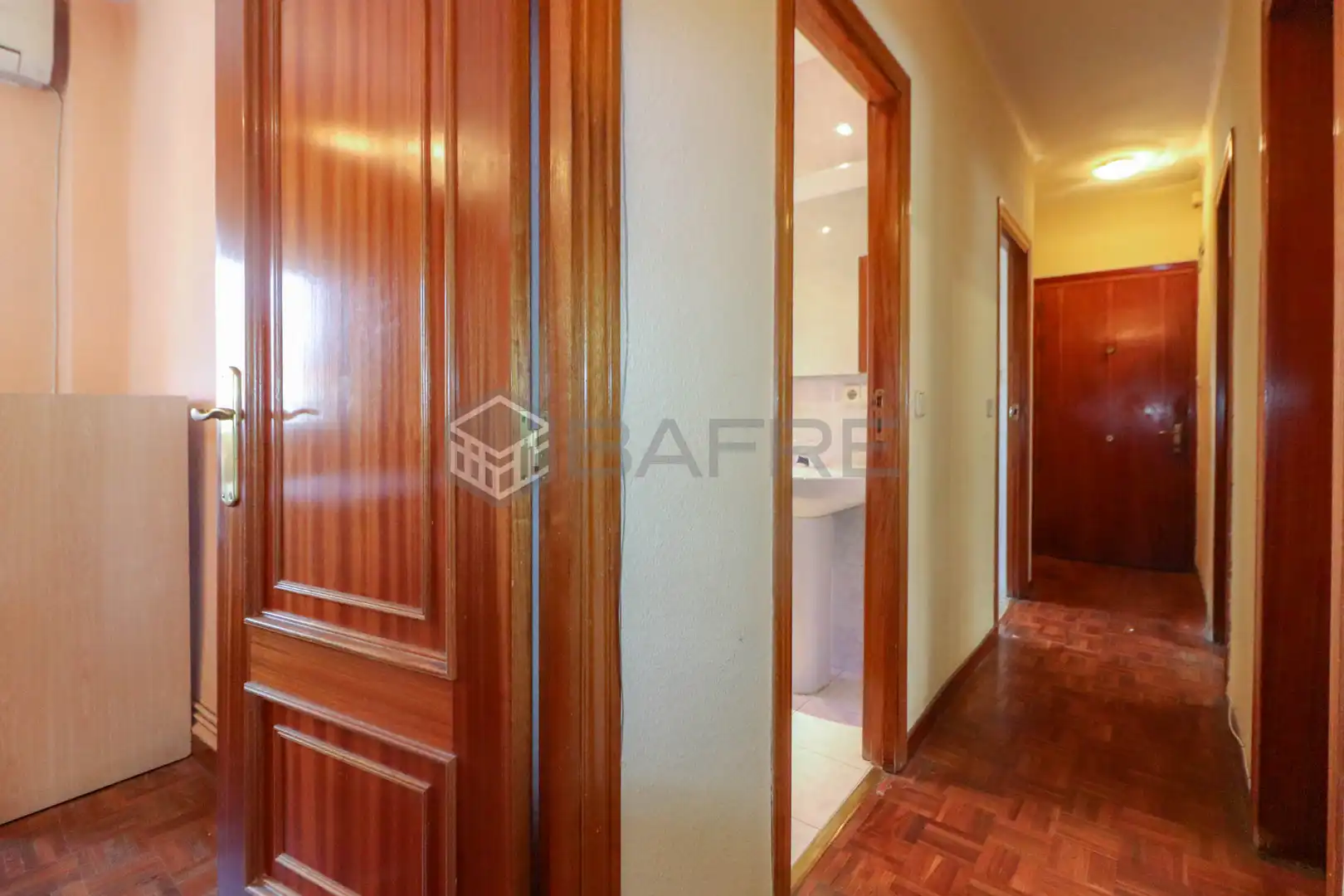 Flat for sale in Madrid  with Air Conditioner, Heating and Private garden
