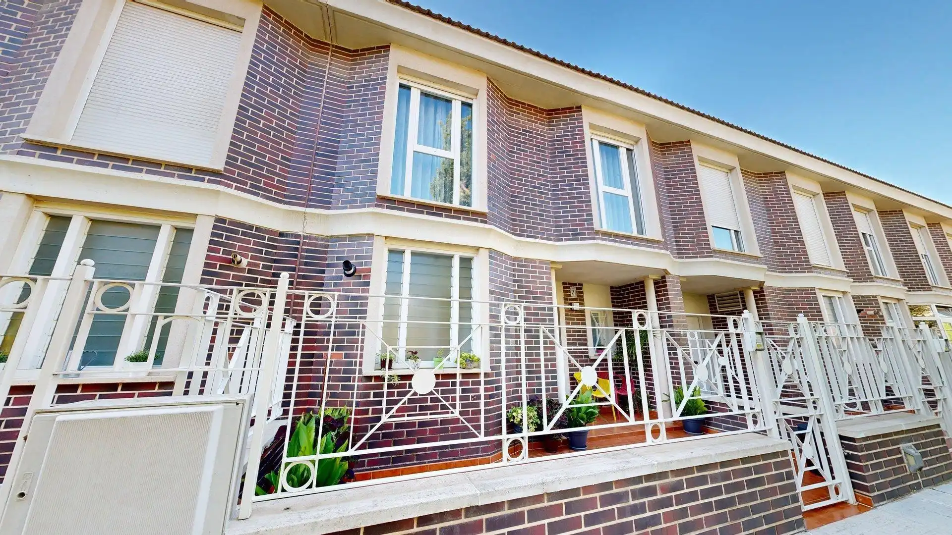 Vista exterior de Casa adosada en venta en Montecanal - Valdespartera - Arcosur