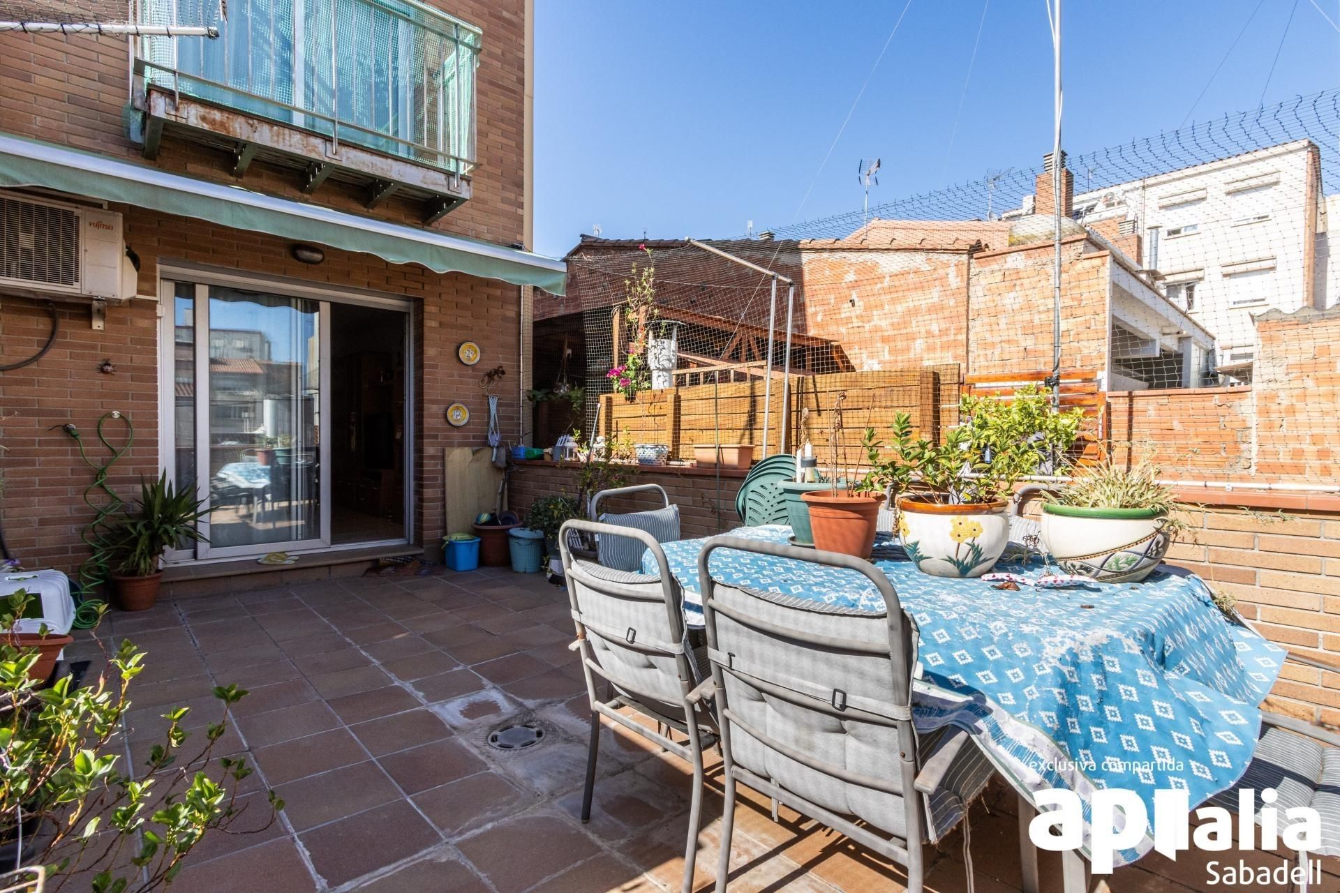 Terrace of House or chalet for sale in Barberà del Vallès