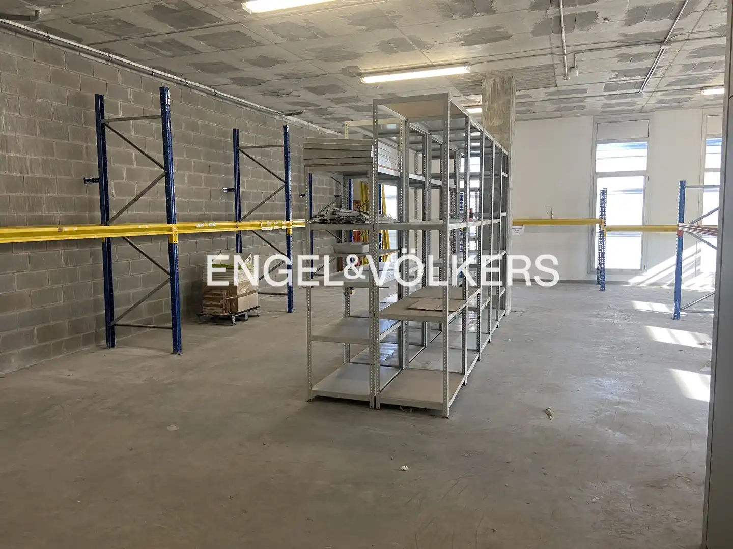 Nau industrial en venda en L'Hospitalet de Llobregat