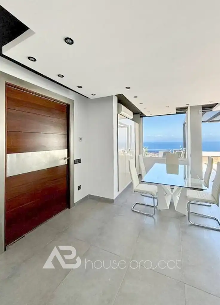 Villa con terrazza in vendita a Calle Noruega, imagen 4