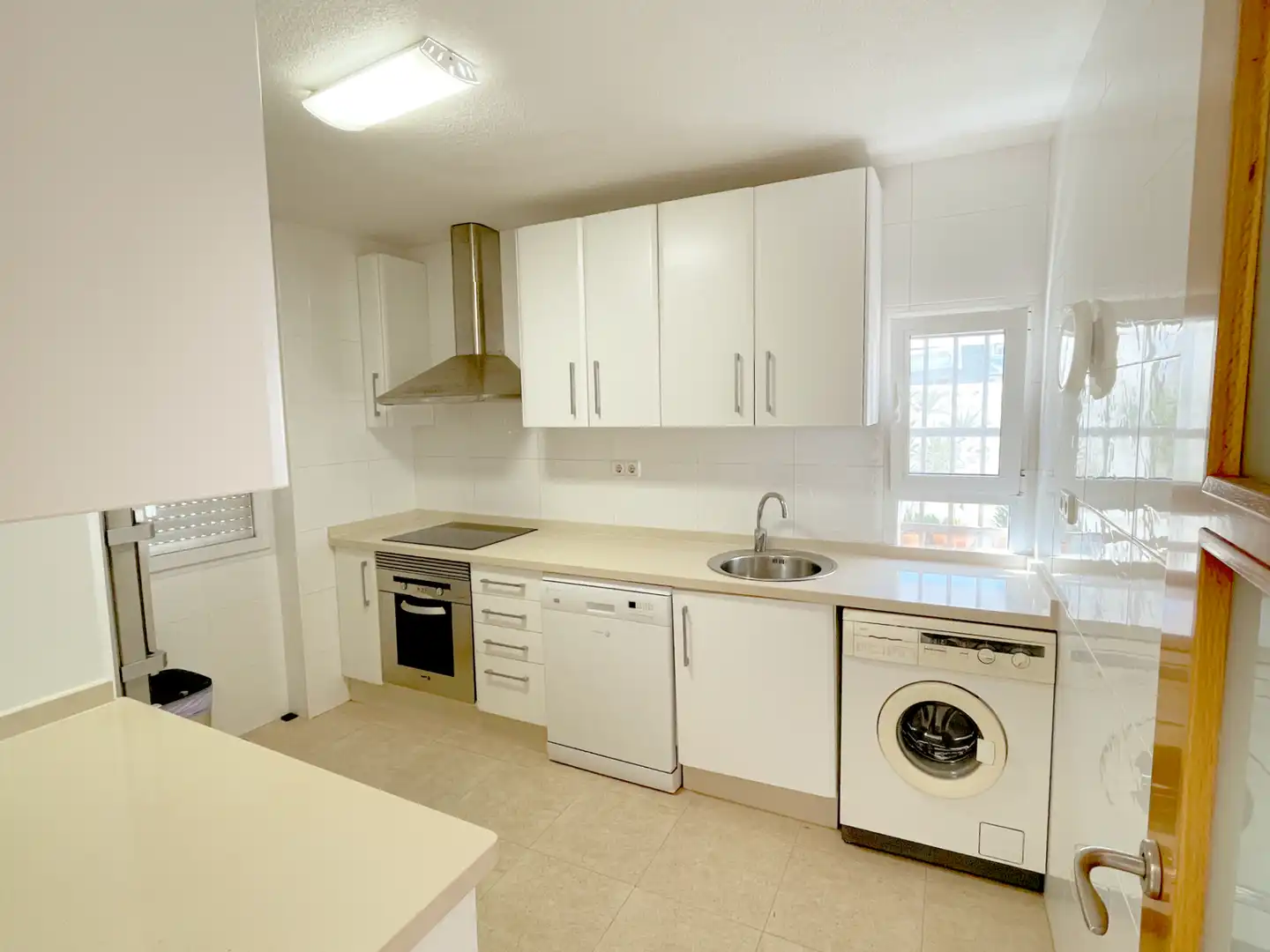 Cocina de Casa o chalet en venta en Cartagena con Aire acondicionado, Calefacción y Jardín privado