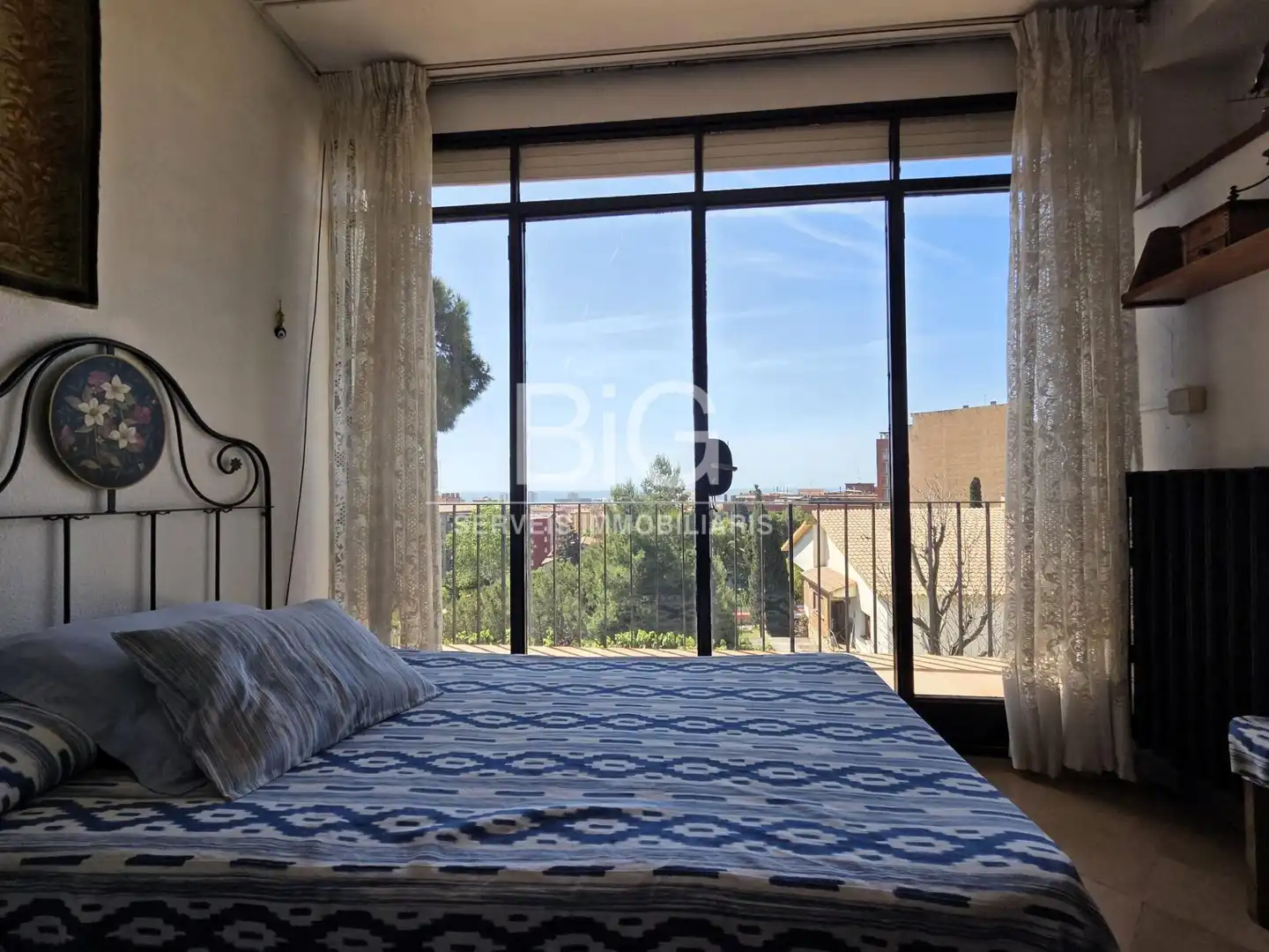 Dormitori de Casa o xalet en venda en Mataró amb Calefacció, Jardí privat i Terrassa