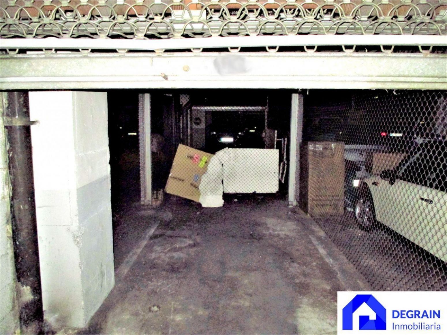 Aparcament de Garatge en venda en Oviedo 