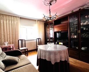 Living room of Flat for sale in Salamanca Capital  with Heating, Furnished and Balcony