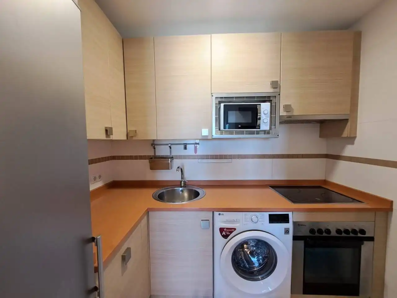 Flat with lift to rent in Calle Complutense, imagen 12