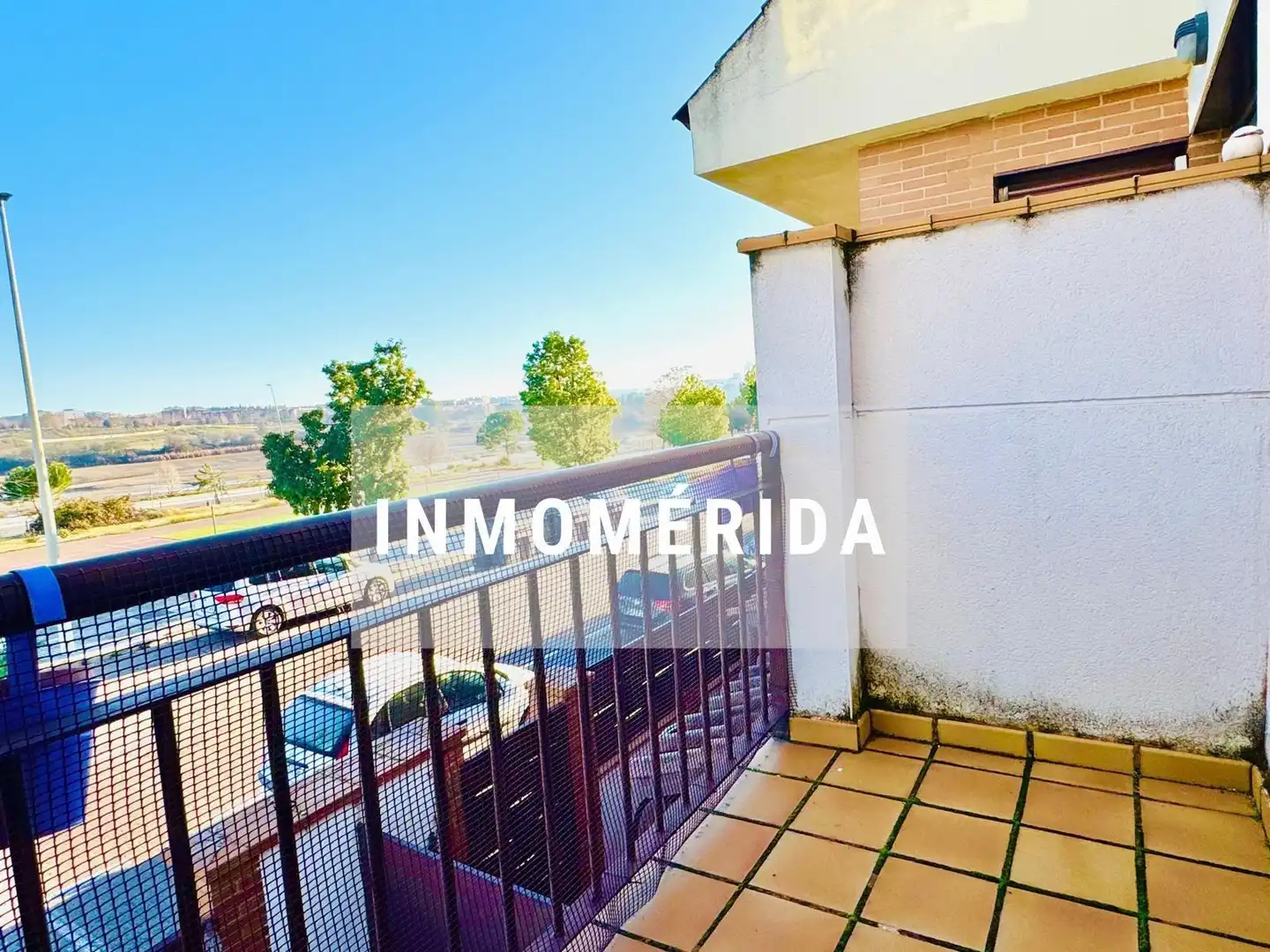 Vista exterior de Casa adosada en venta en Mérida con Aire acondicionado, Calefacción y Jardín privado