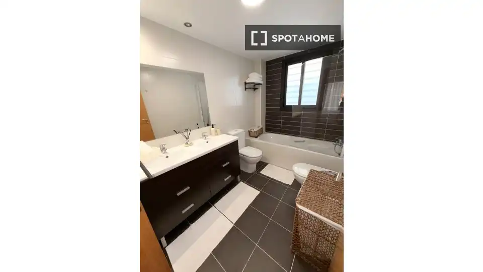 Baño de Apartamento para compartir en Mijas con Aire acondicionado, Terraza y Amueblado