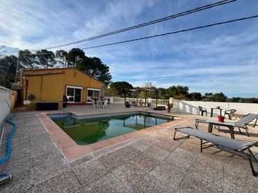 Villa con piscina in vendita a Planes