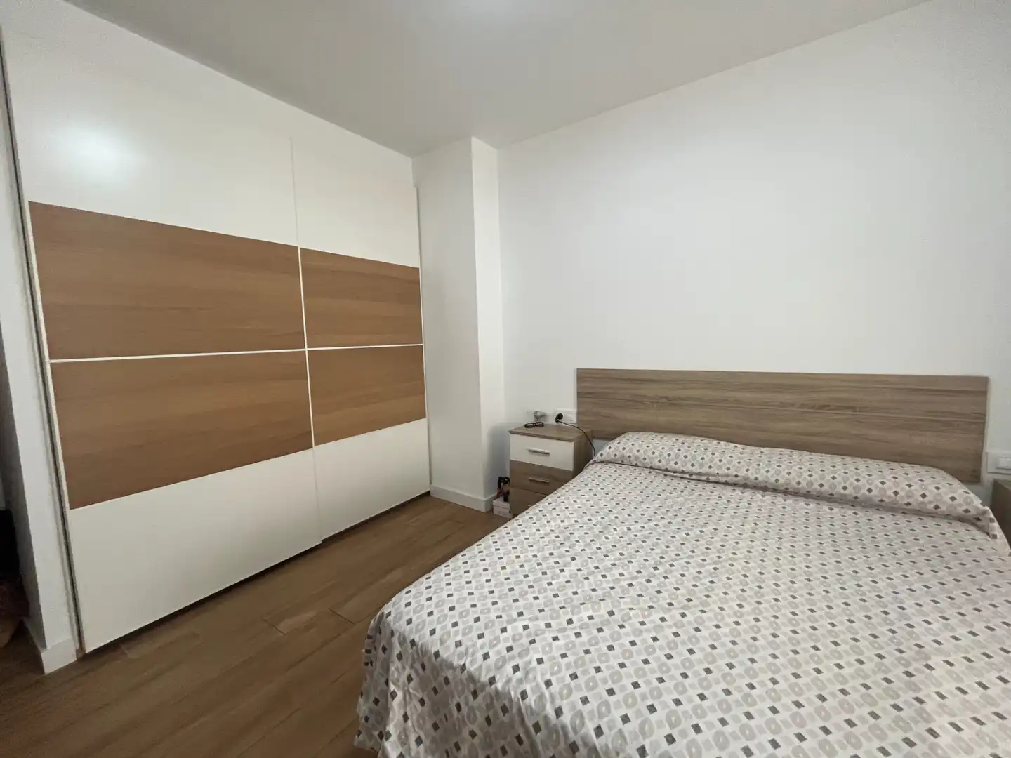 Habitación de Piso en venta en Sagunto / Sagunt con Parquet, Amueblado y Horno