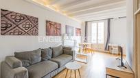 Sala d'estar de Apartament en venda en  Barcelona Capital amb Aire condicionat, Calefacció i Moblat