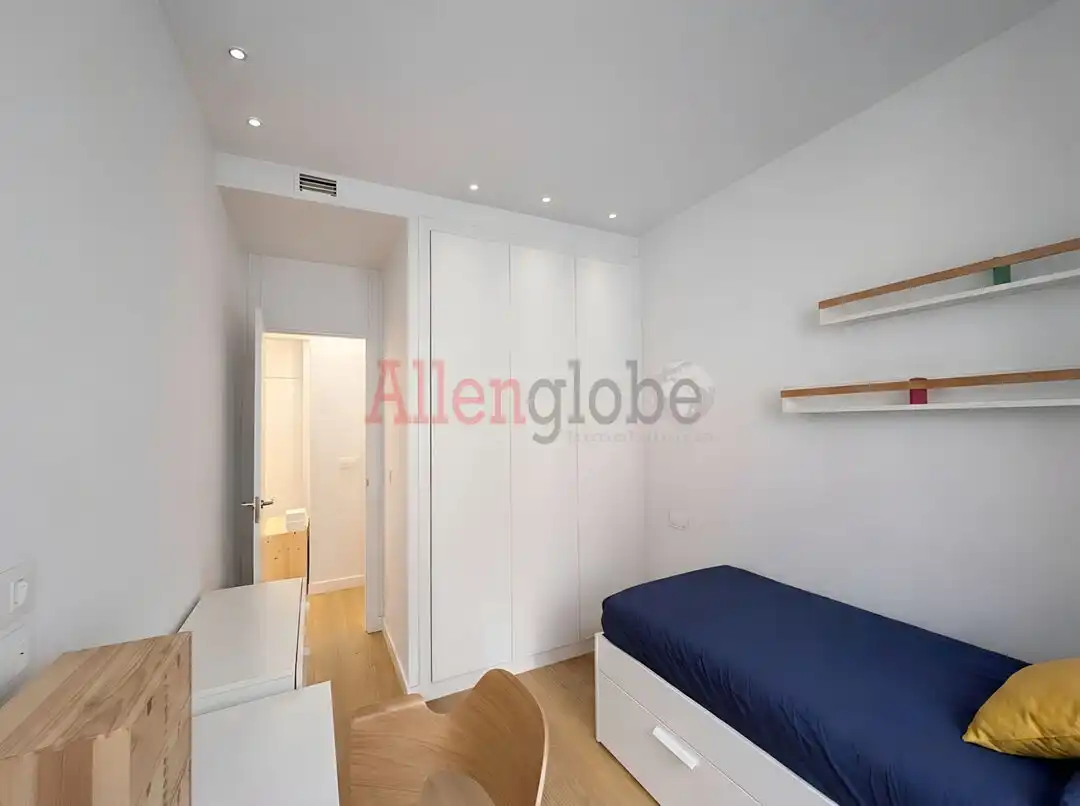 Schlafzimmer von Wohnung zum Verkauf in Oviedo  mit Heizung und Parkett