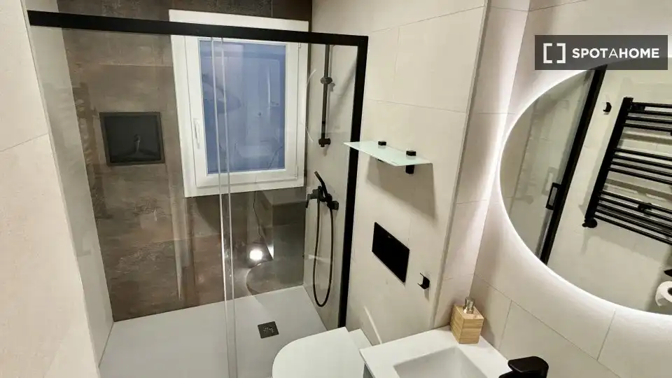 Habitación en Barrio del Ave
